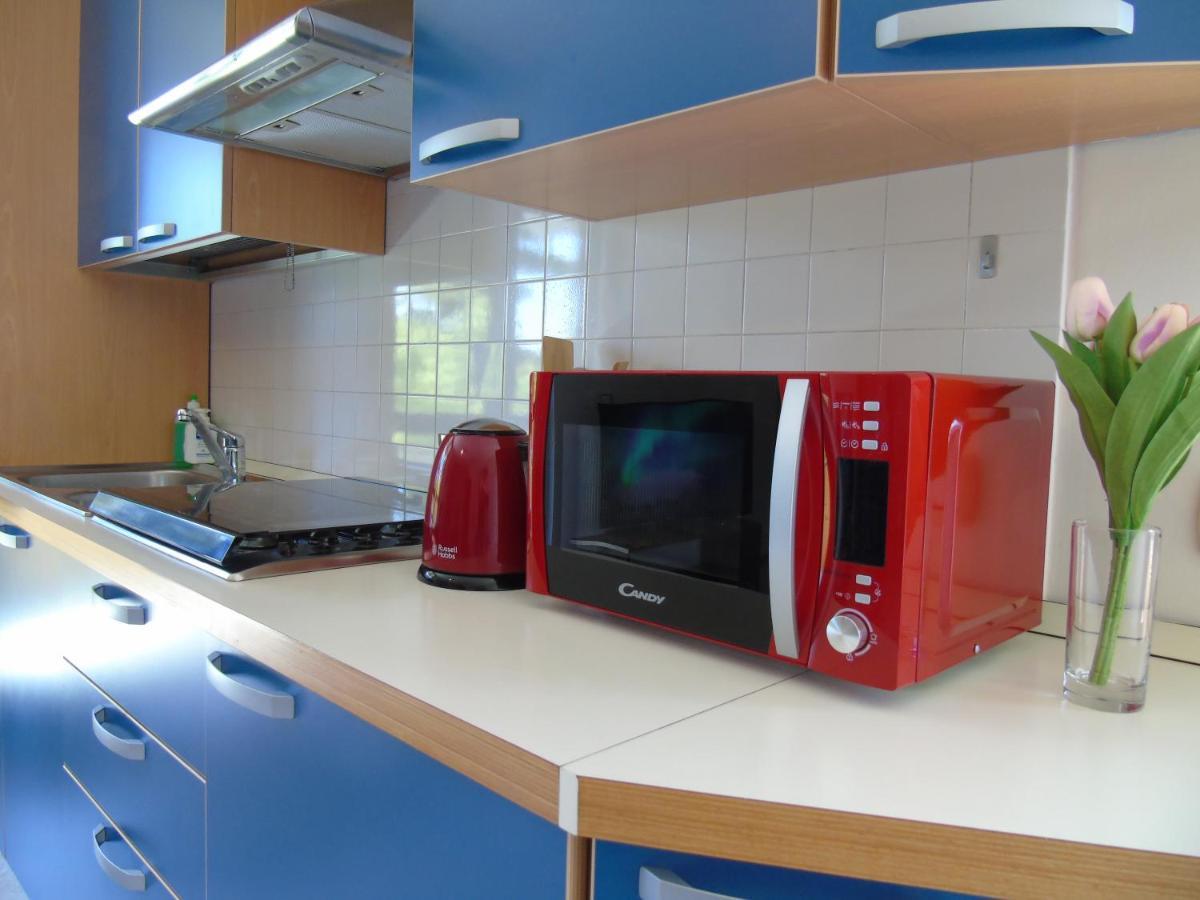 Ferienwohnung Discovery Flat With Pool & Bikes Sirmione Exterior foto